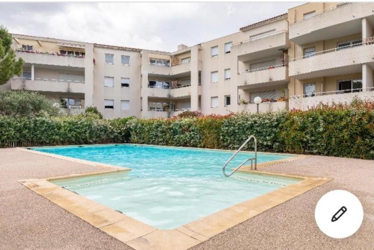 Joli T2/ Tram/ Clim/ Parking/ Wifi/ Piscine Montpellier Exterior foto