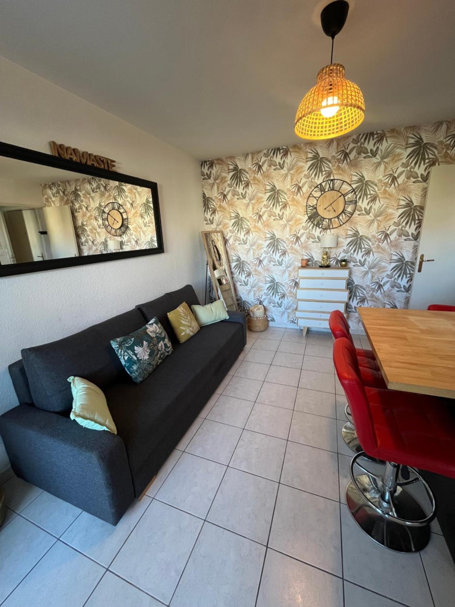 Joli T2/ Tram/ Clim/ Parking/ Wifi/ Piscine Montpellier Exterior foto