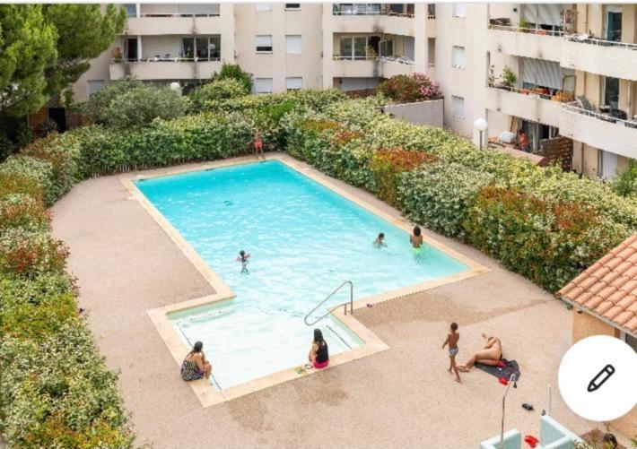 Joli T2/ Tram/ Clim/ Parking/ Wifi/ Piscine Montpellier Exterior foto