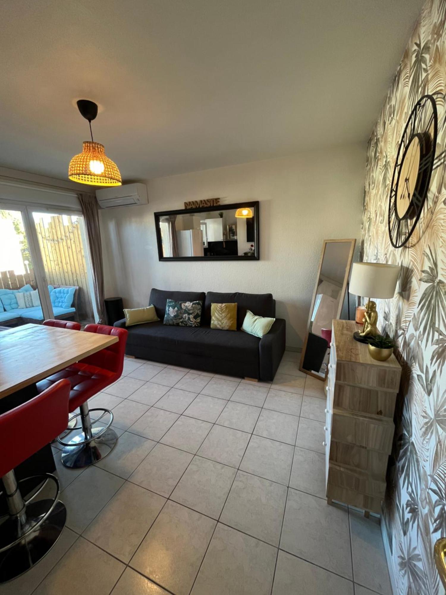 Joli T2/ Tram/ Clim/ Parking/ Wifi/ Piscine Montpellier Exterior foto