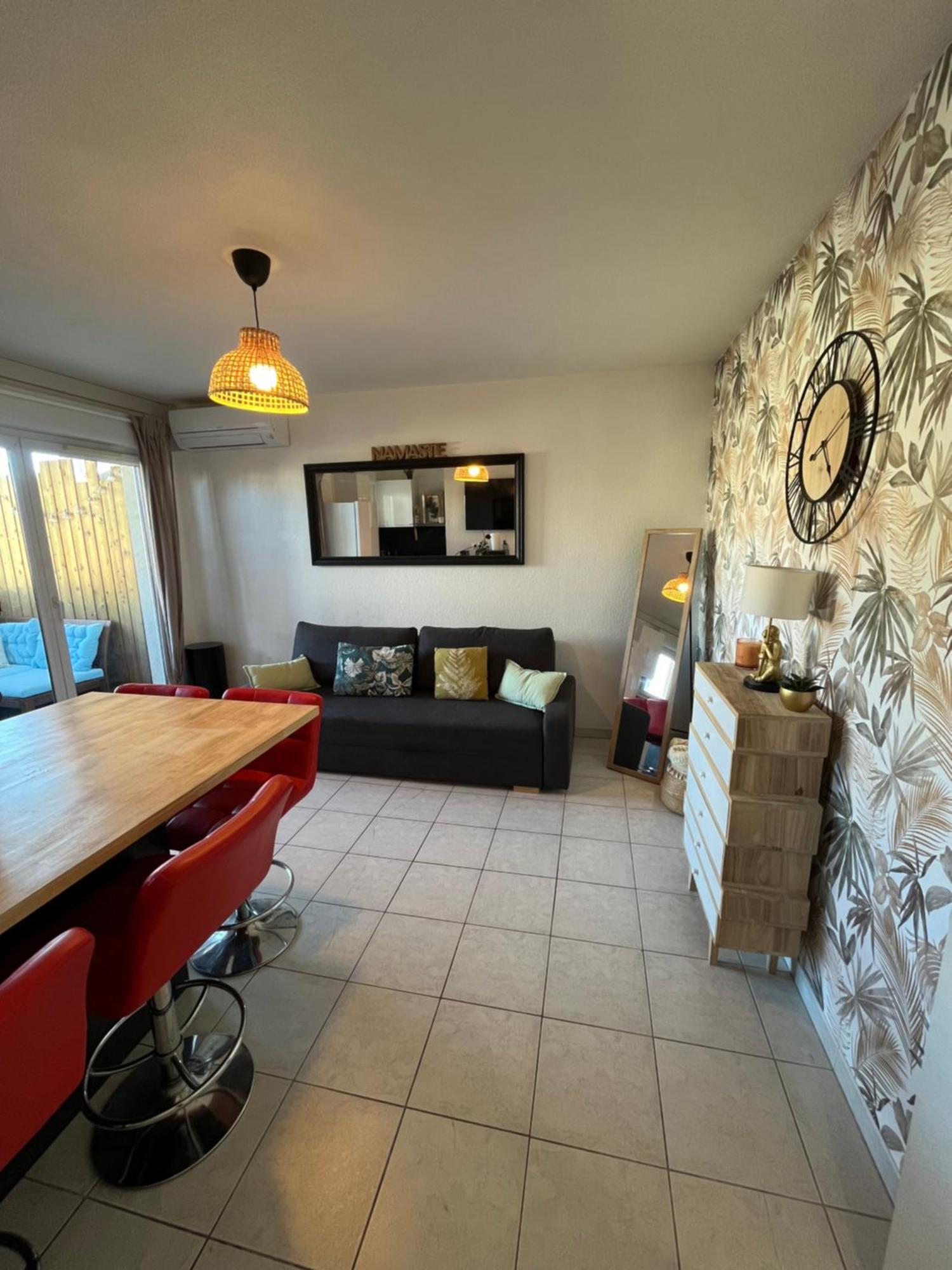 Joli T2/ Tram/ Clim/ Parking/ Wifi/ Piscine Montpellier Exterior foto